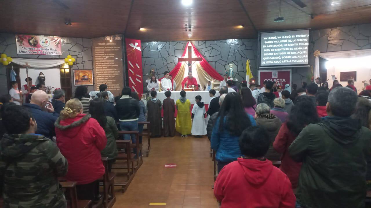 Vigilia de Pentecostés en Santa Rita